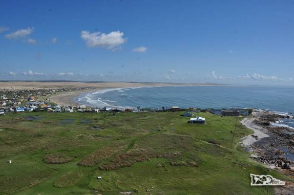 A bela vista do alto do farol de Cabo Polonio, no litoral do Uruguai